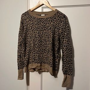 Women’s Crew Neck Leopard Sweater